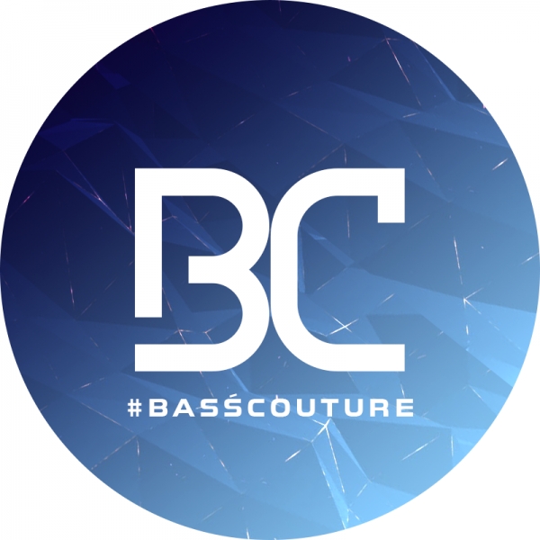 Bass Couture residents tour u Hangoutu